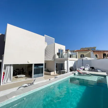 Villa Nirvana - Luxury With Heated Pool