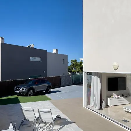 Nirvana - Luxury With Heated Pool Villa *